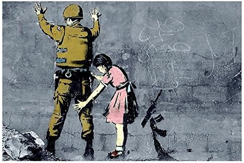 Alonline Art - Fată care caută soldat de Banksy | Imagine încadrată cu aur tipărită pe pânză de bumbac , atașată la placa de spumă | Ready to Hang Frame | 38 x27 | Decor de casă de artă de perete pentru dormitorul hd